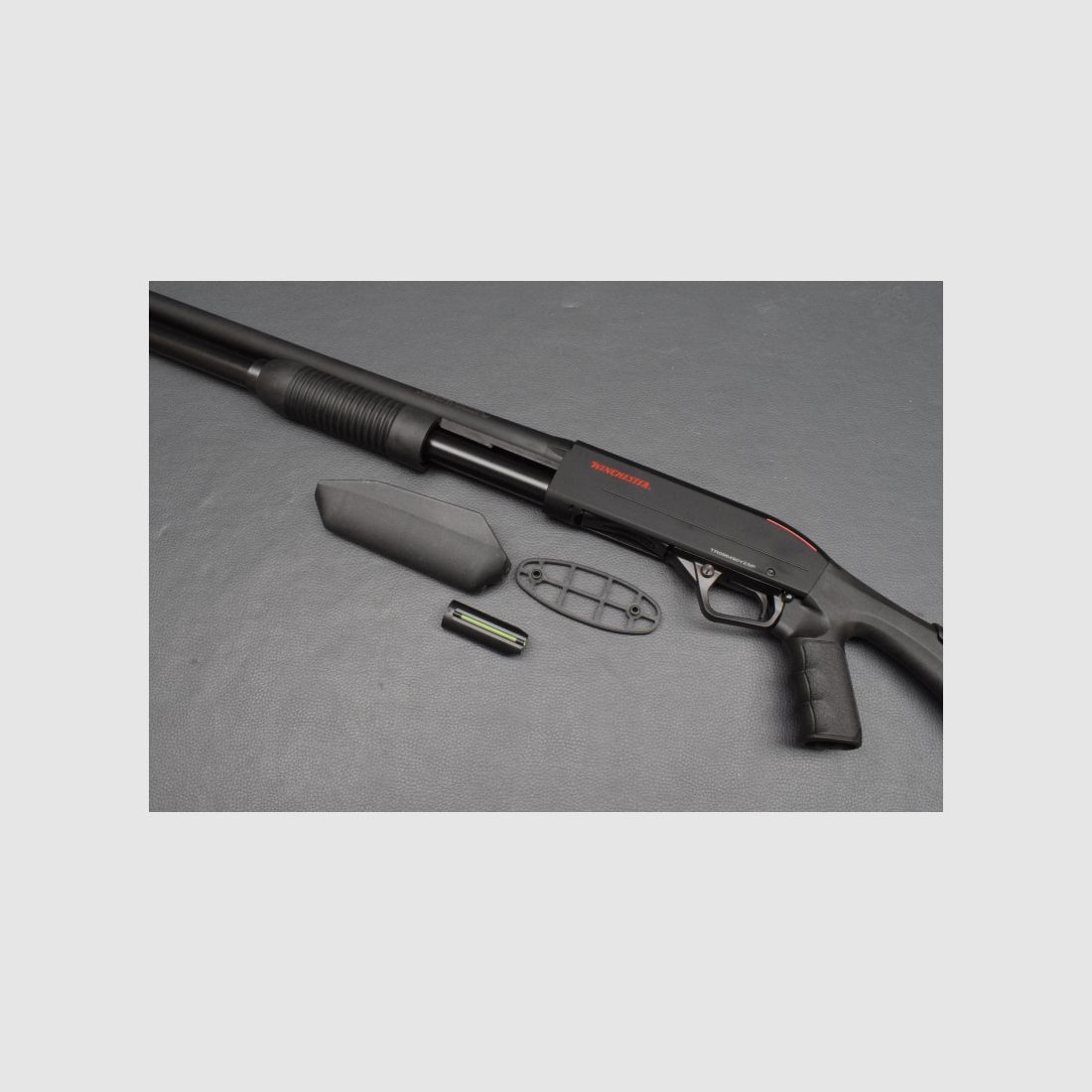 Winchester Repetierflinte, SXP XTRM Defender High Capacit,Lauflänge 51cm, Kal. 12/76 Magnum, Neuware