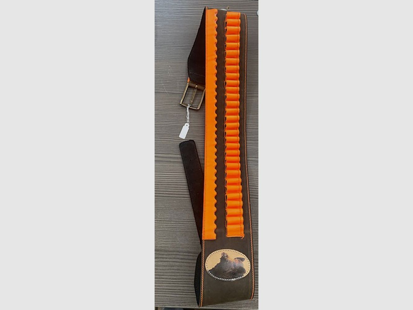Handgemaakte leren patroonhouder voor geweer oranje wild zwijn logo