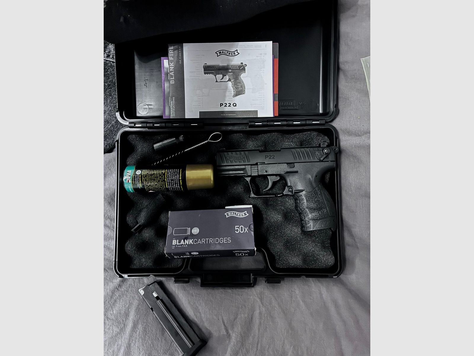 Schreckschuss Walter Umarex P22 Q mit 7 Schuss Magazin 9mm