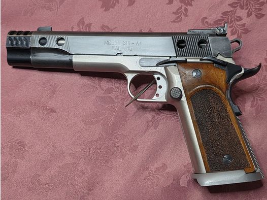 Pistola 45.ACP Duotone Para Ordnance/Springfiled con 2 cargadores y empuñaduras intercambiables