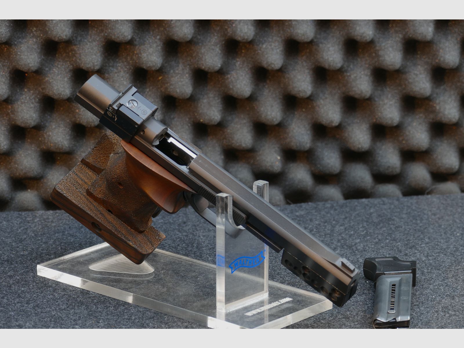 Hämmerli 208S (last version, square trigger guard) – .22 LR