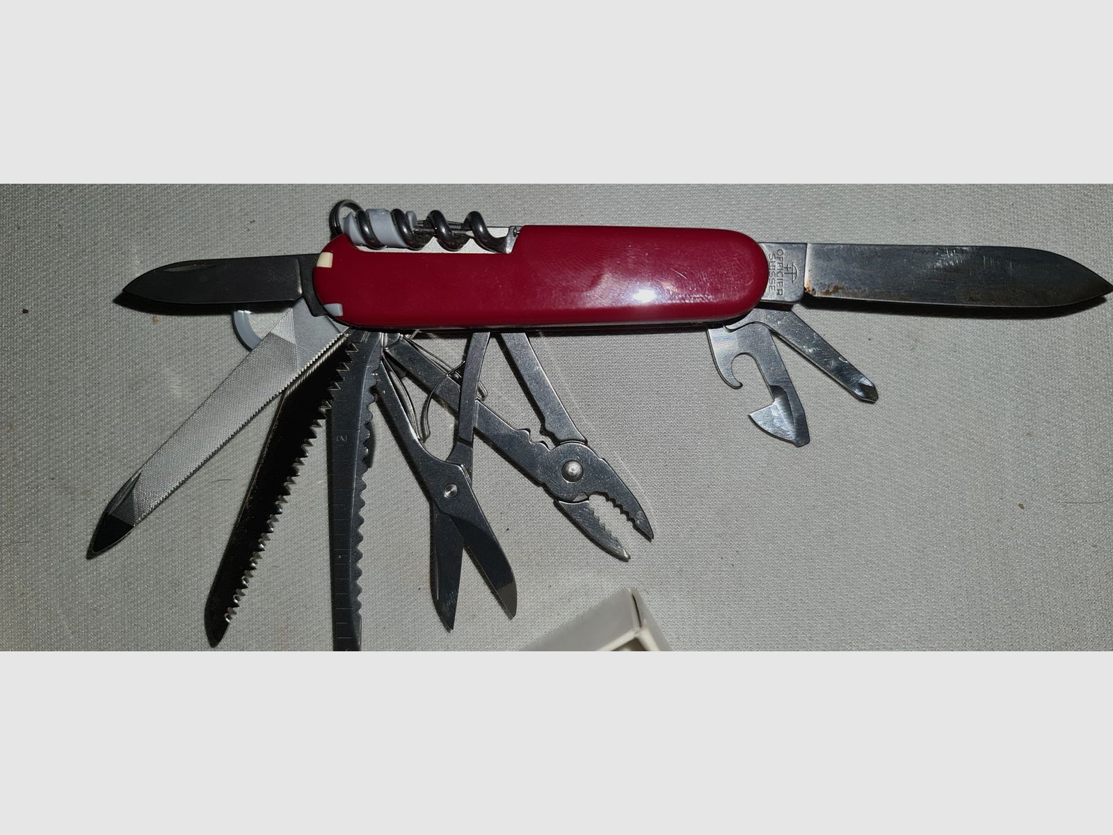 CUCHILLO SUISO VICTORINOX SWISS CHAMP CUCHILLO DEL EJÉRCITO NUEVO / ¡LEER DESCRIPCIÓN!