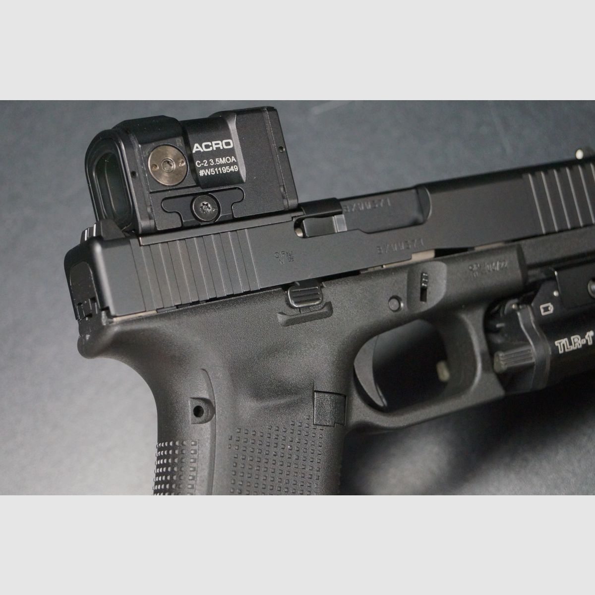 Glock 17 Gen5 Aimpoint Acro TLR1, afbeelding 3 van 6