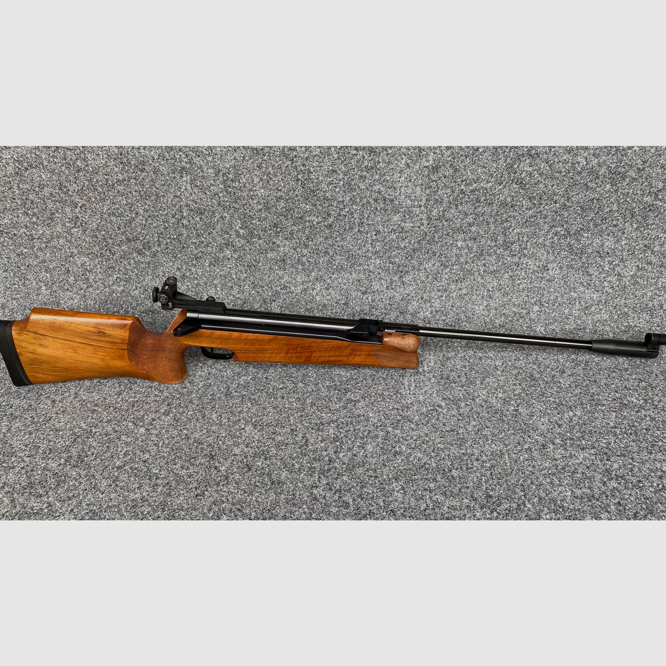 Walther LGR, Matchluftgewehr, Seitenspanner