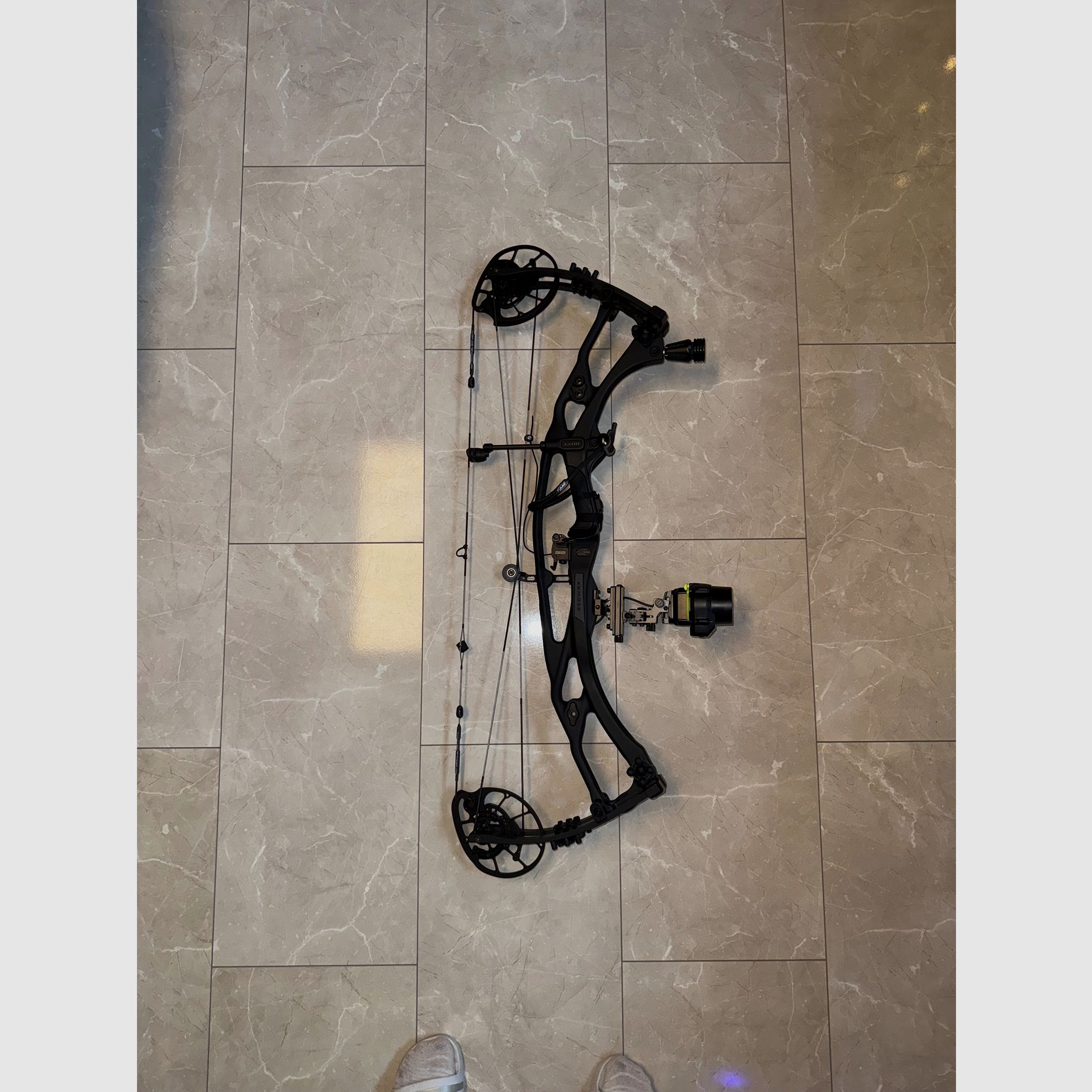 Hoyt Carbon RX-7 Ultra mit Garmin Xero A1i Pro – Top Zustand