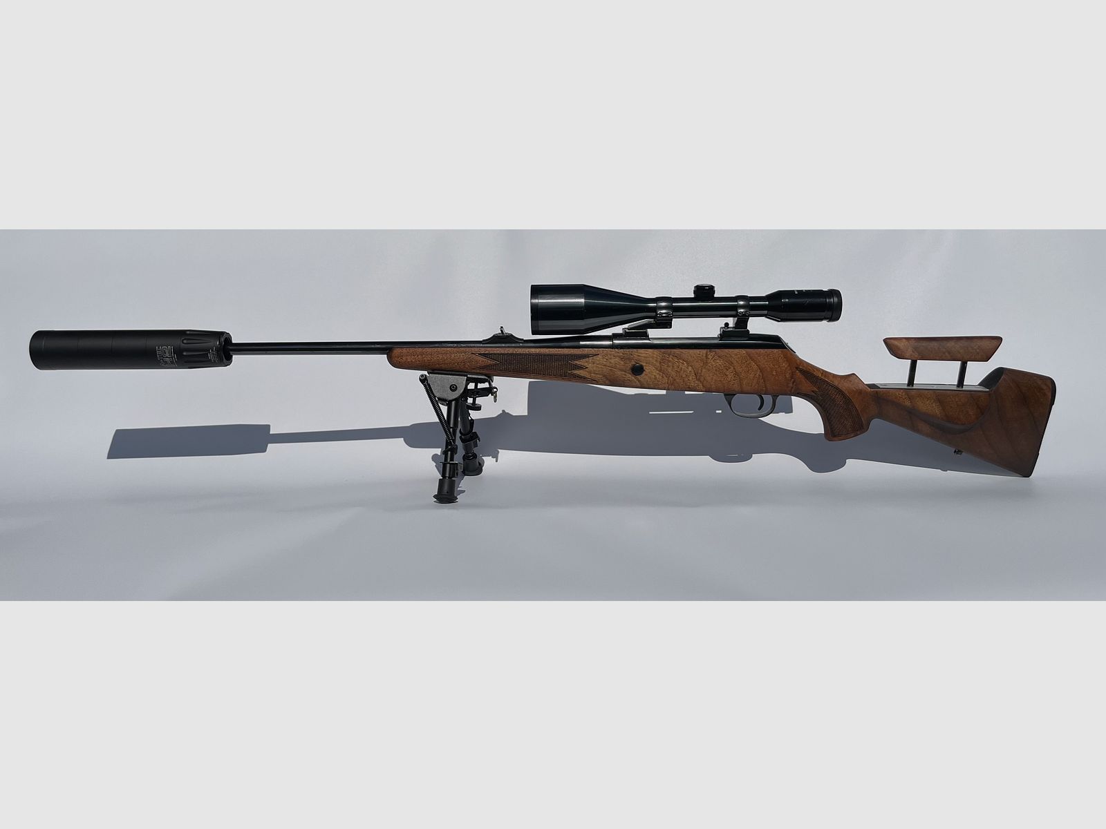Mauser 225 - Precisión y elegancia en un paquete completo