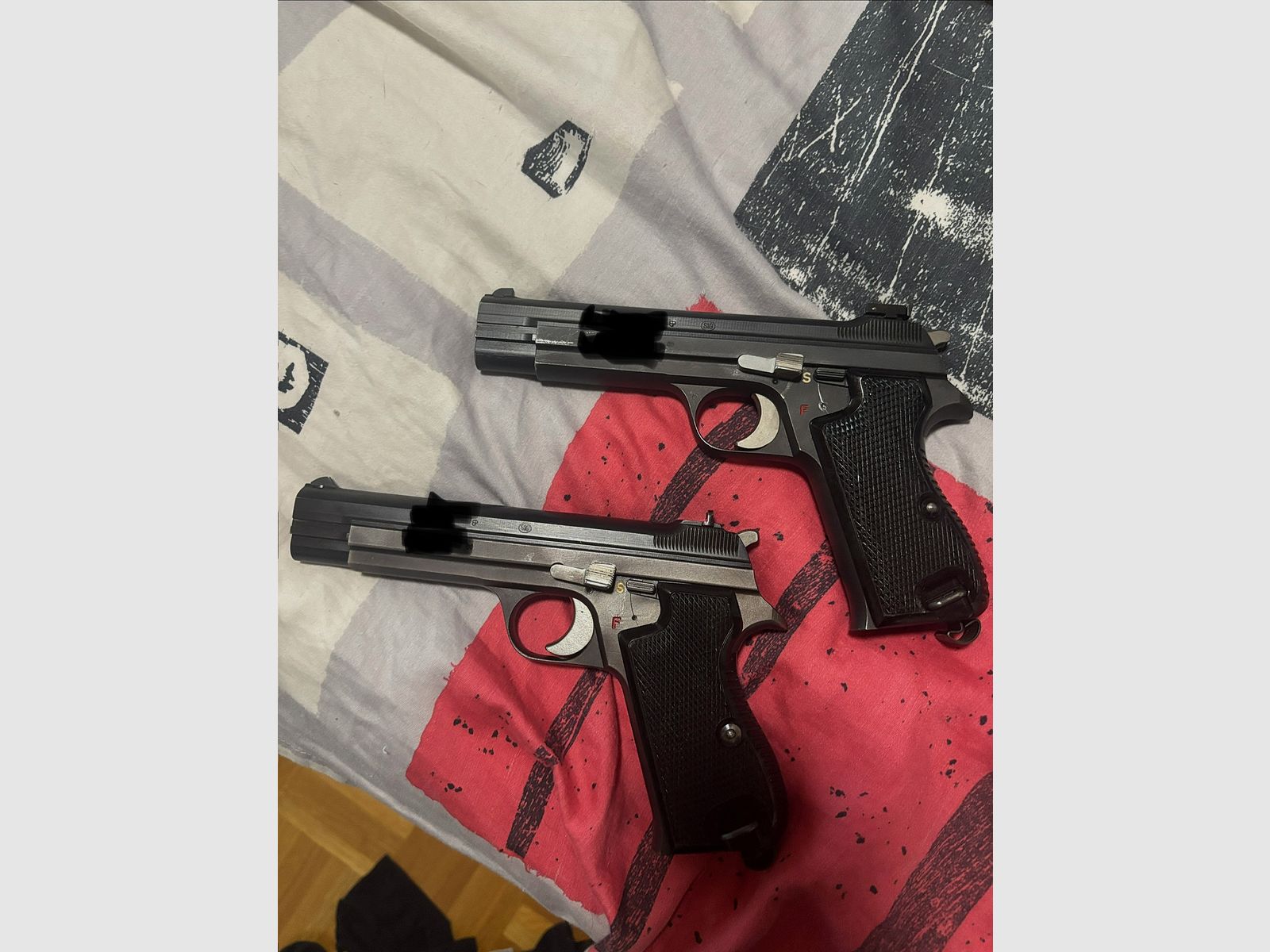 SIG P210-2 9mm with two magazines and original leather holster, image 1 of 3