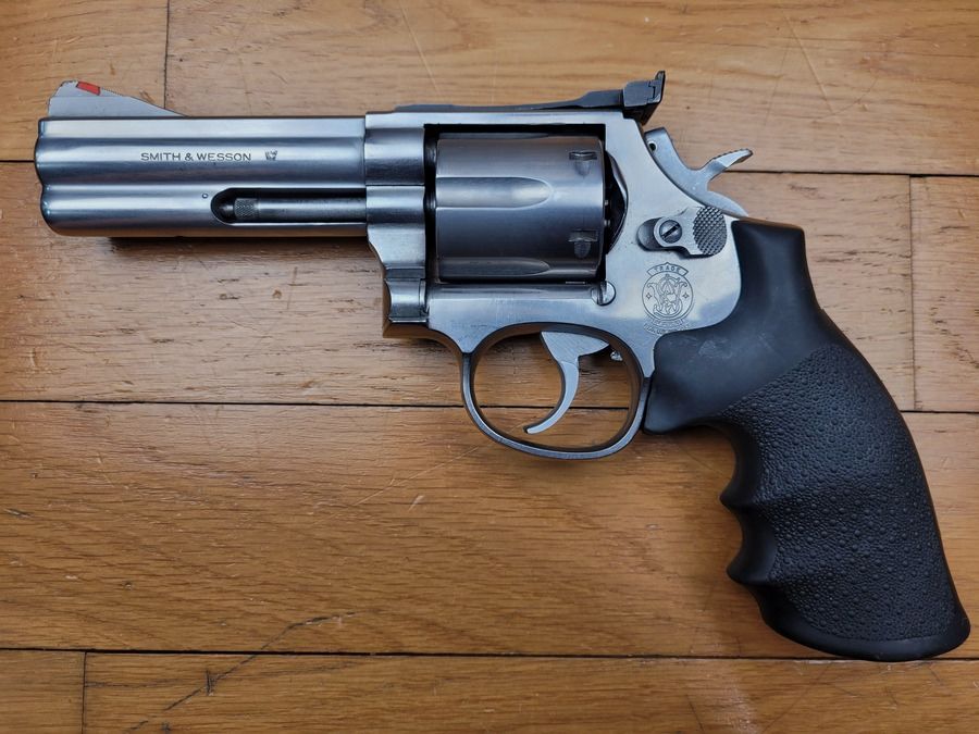 Schöner Smith & Wesson 686-3 – in .38SP & .357Mag – 4 Zoll – 6 Schuss – Edelstahl-Finish 80er Jahre – Monogrip HOGUE – TBE+, Bild 8 von 17