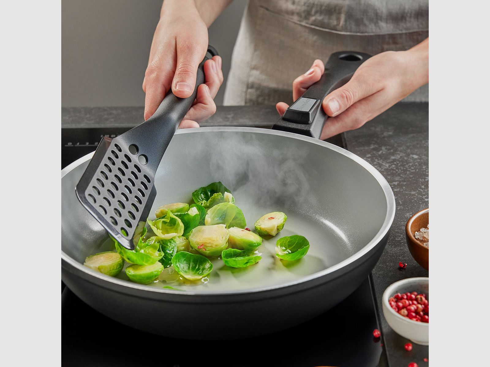 Wok pan ø 28 cm, 3.6 liters, image 5 of 5