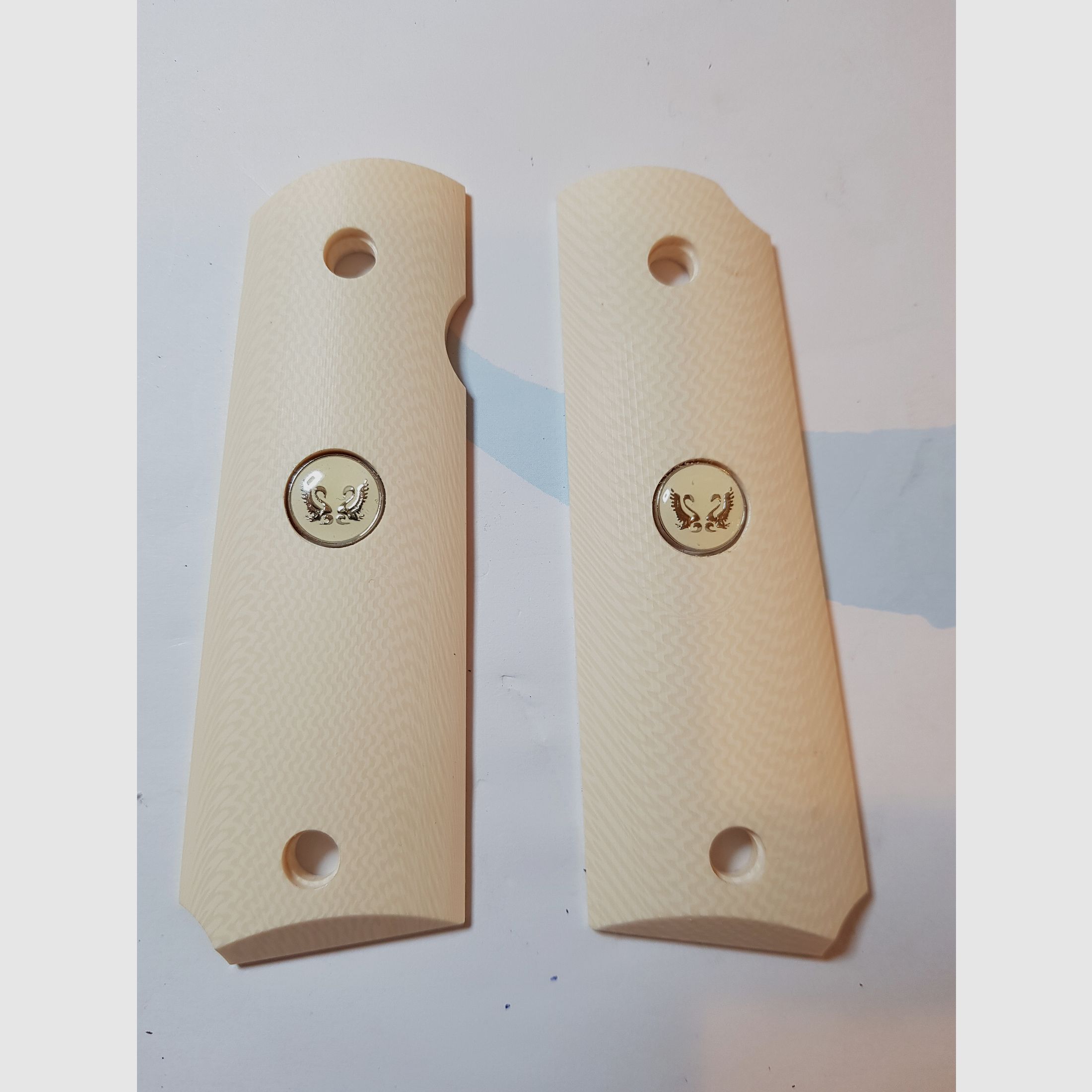 Griffschalen der Cold 1911 P.A.K