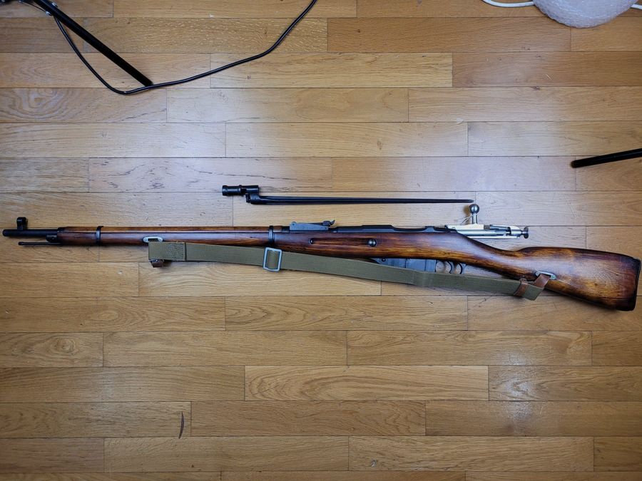 Fusil Mosin Nagant 1891/30 – Qualité avant guerre – Izhevsk 1930 – Boitier octogonal – Bretelle et baïonnette – Excellent état ou le Serment d&rsquo;amour de Sergueï et de Tatiana !, image 10 sur 22