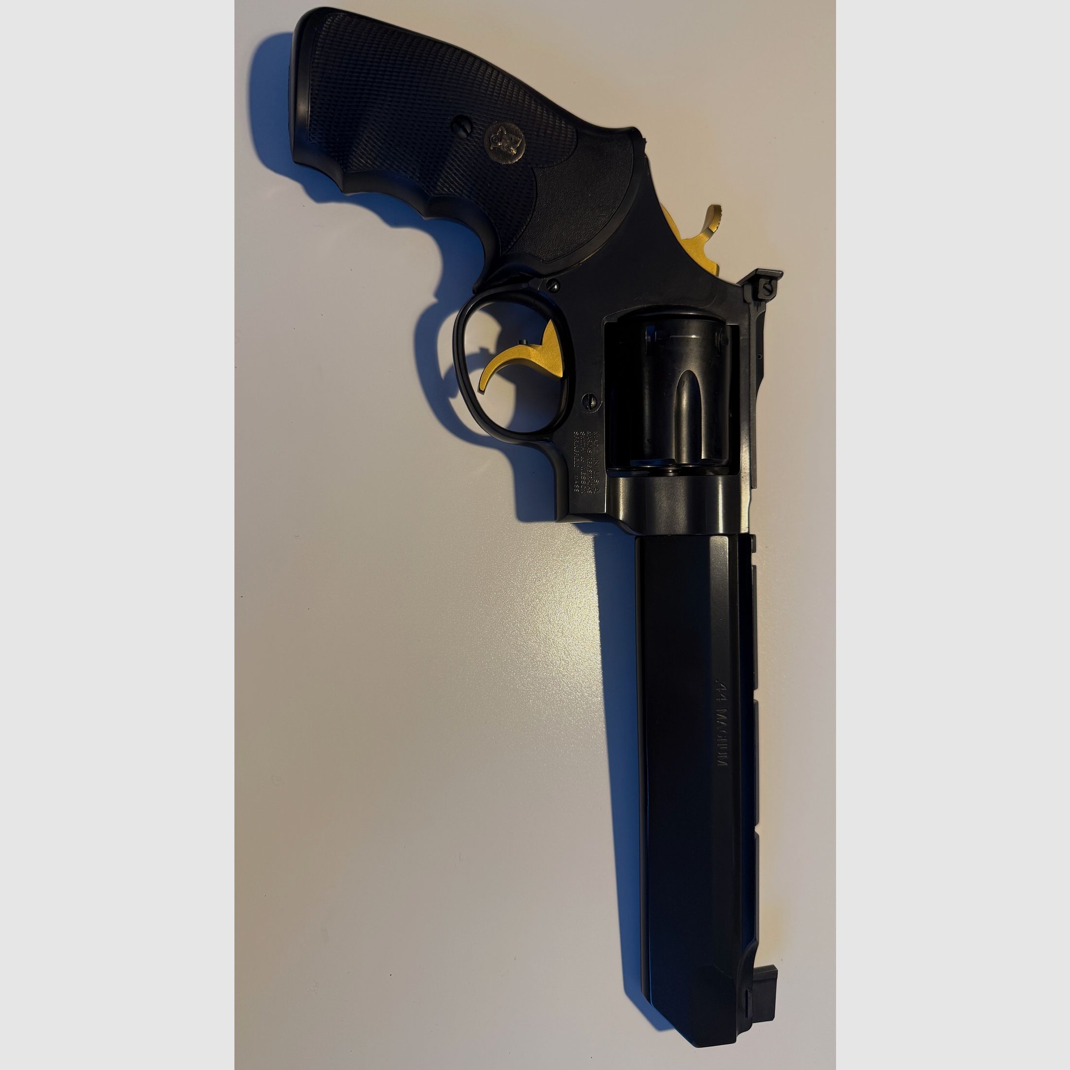Smith & Wesson 629-6 Stealth Hunter 44 Mag