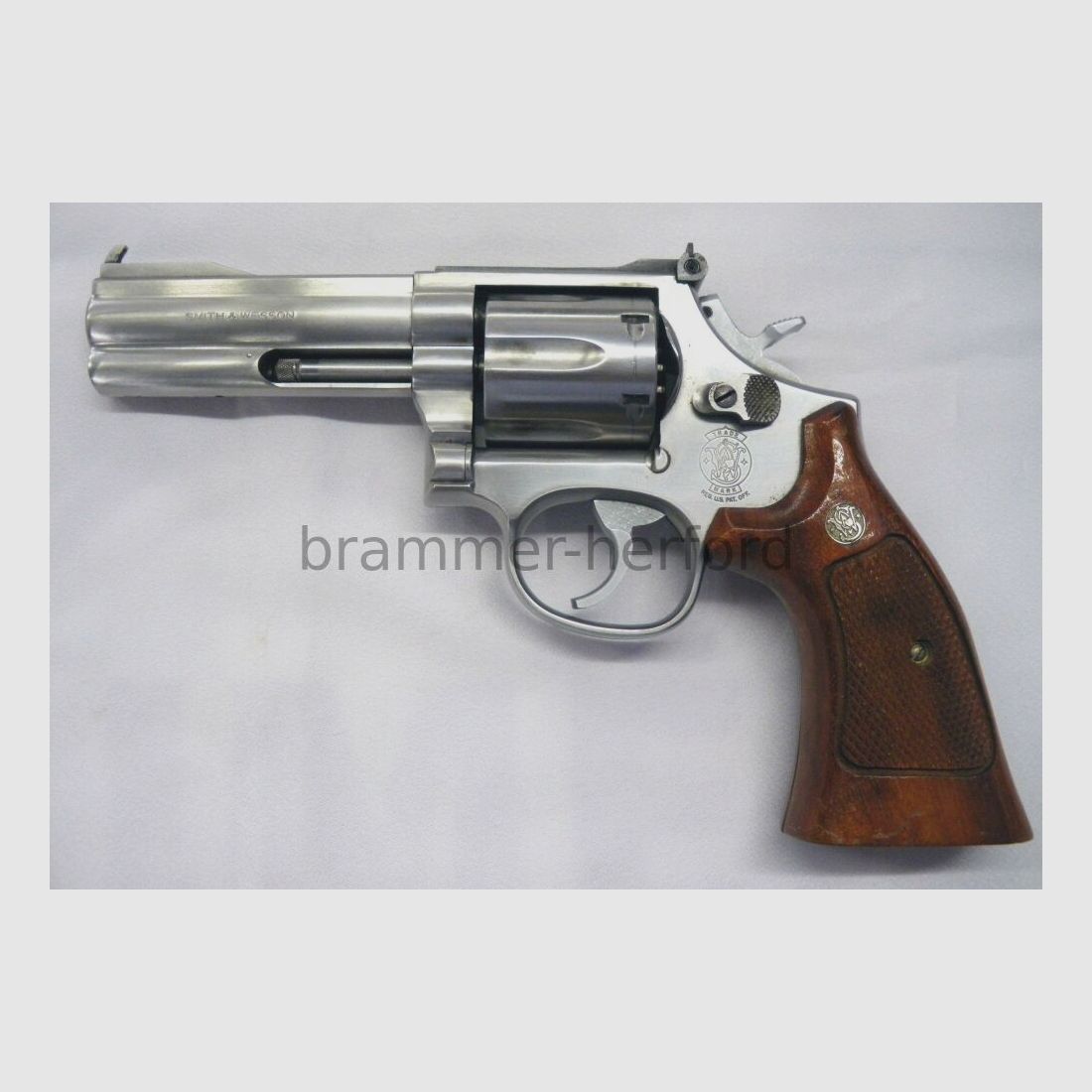 Smith & Wesson 686-3 (1)