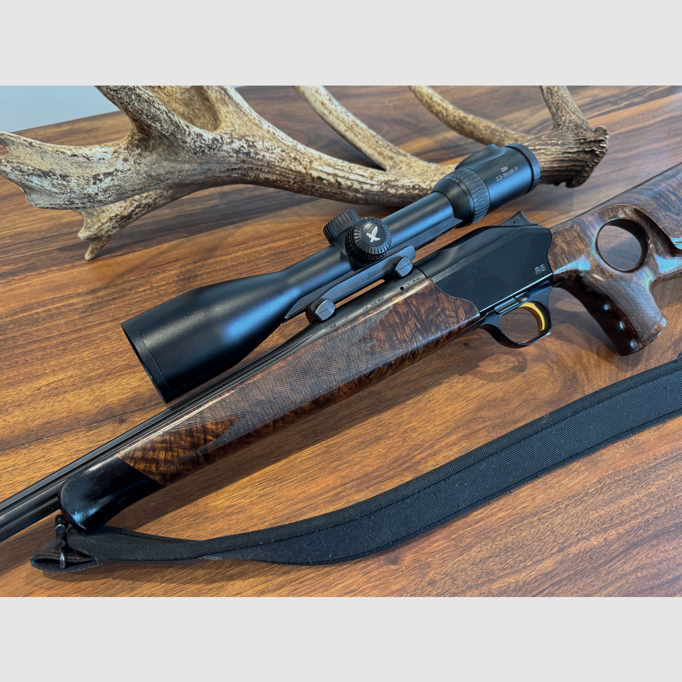 Blaser R8 Kaliber 308. Win + Swarovski Z8i Zielfernrohr 