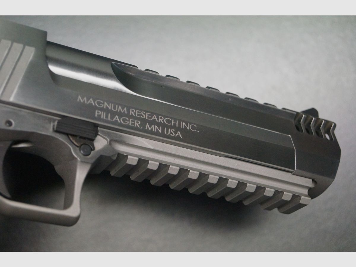 Magnum Research Desert Eagle .50 AE, Bild 3 von 7