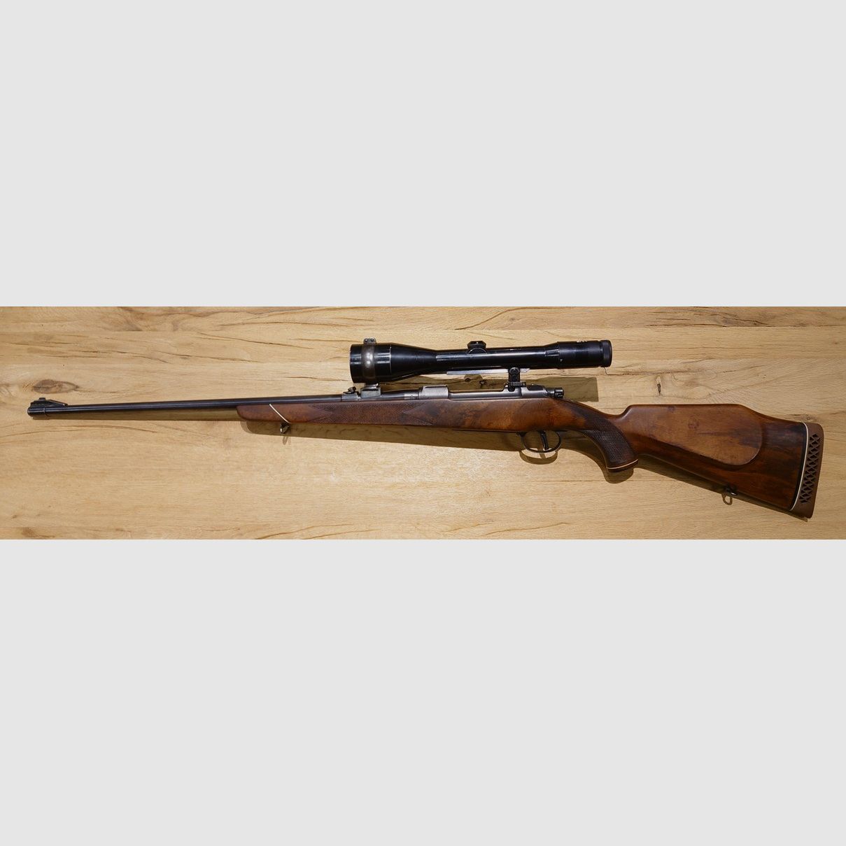 Fucile a ripetizione Brünner Mod. ZKK 600 Cal. 8x57IS Zeiss Diavari 2,5-10x52