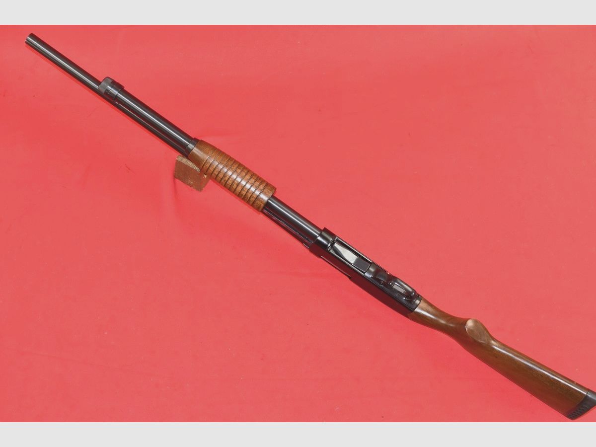 #8258 WINCHESTER 1300 DEFENDER SHOTGUN, 1986/87, cal. 12/76, image 11 of 26