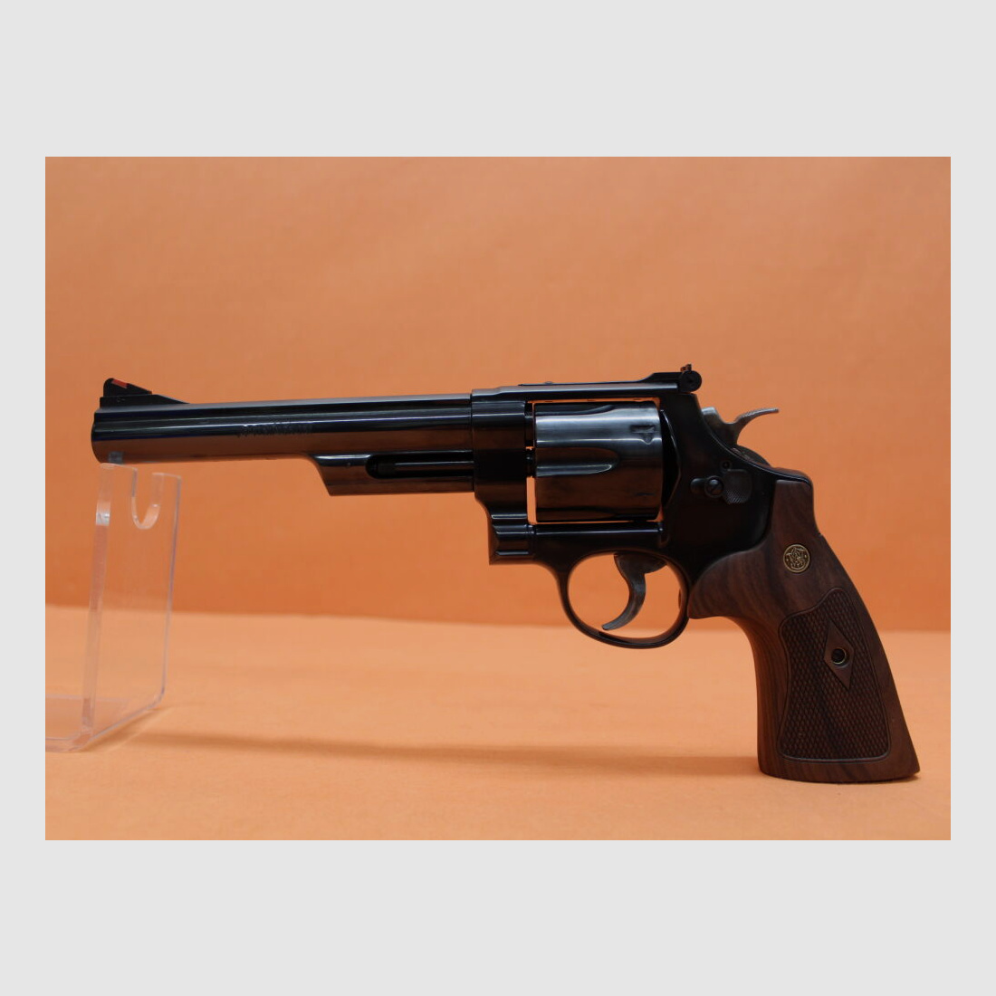 Smith & Wesson/S&W	 Revolver .44RemMagnum Smith&Wesson/ S&W29-10 brüniert, 6,5" Lauf/ Mikrometervisier/ Holzgriffschalen