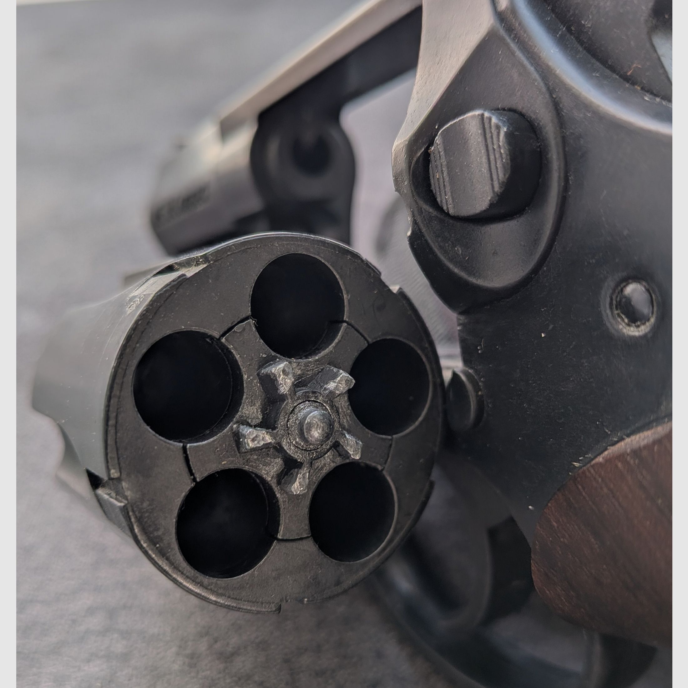 ME 38 Compact - Revolver - alte PTB 542 - 9mm Knall - Holzgriff - SSW