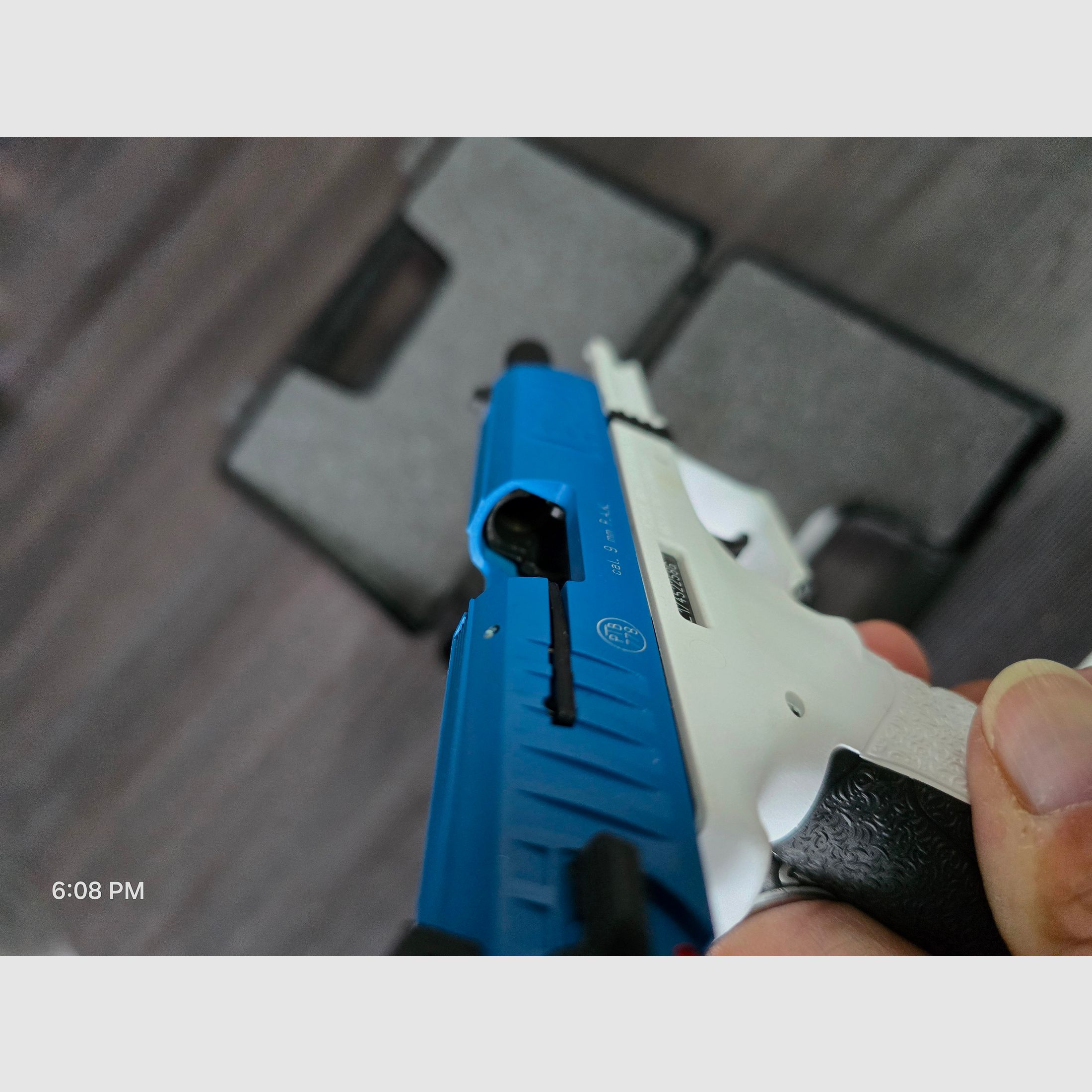 Walther P22Q Blue/ White Edition