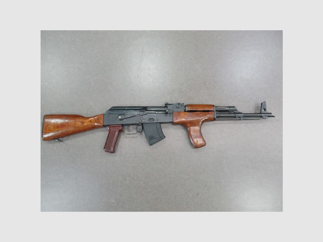ARSENALI RUMENI CUGIR AK47 7,62X39, Bild 2 von 2