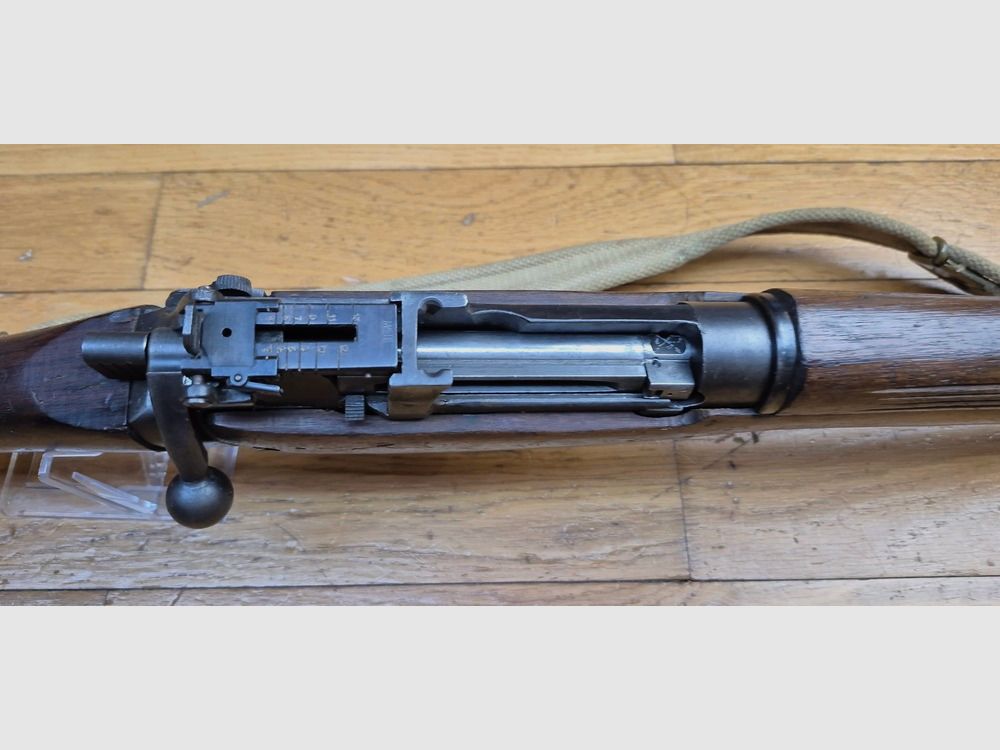Bon Fusil Lee-Enfield N°4 MKI – Cal .303 British – 10 coups – Arme de l&rsquo;arsenal de Fazakerley de 1944 – Bonne mécanique – Beaux bois et très bon canon – Bretelle – TBE+, image 16 sur 30