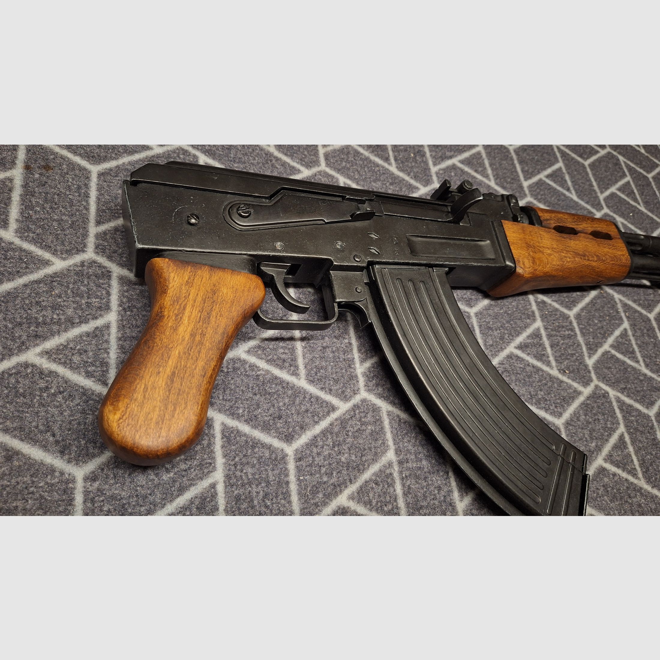 Fucile d'assalto AK47 con custodia da partigiano UNICO!