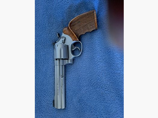 SMITH & WESSON 686-4 TARGET CHAMPION - .357MAG 