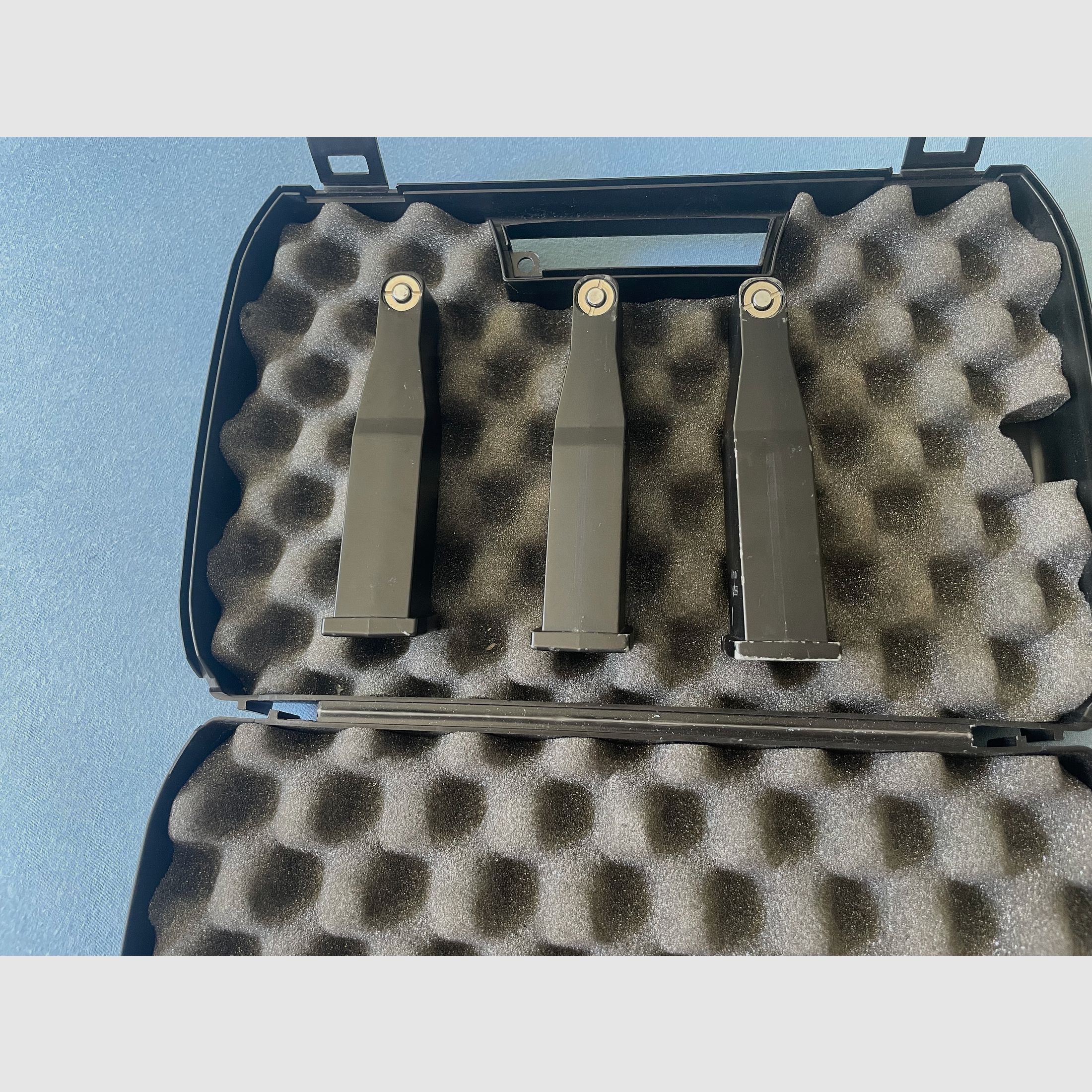 Umarex H&K USP CO2 NBB (+ 3 Magazine und Koffer)