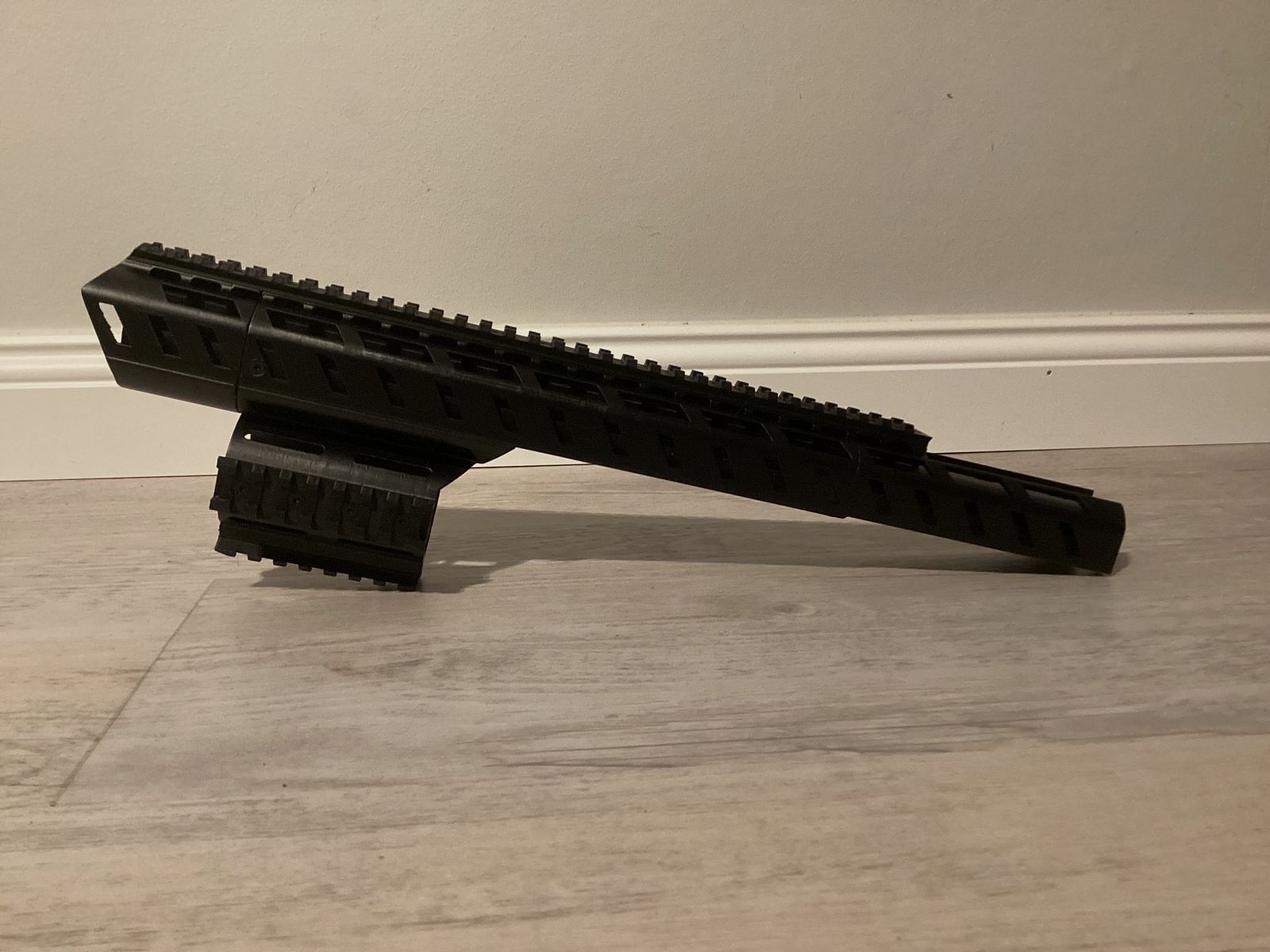 AEA Megalodon new and unused. Handguard possibly as a self-assembly kit. (40 Euro)