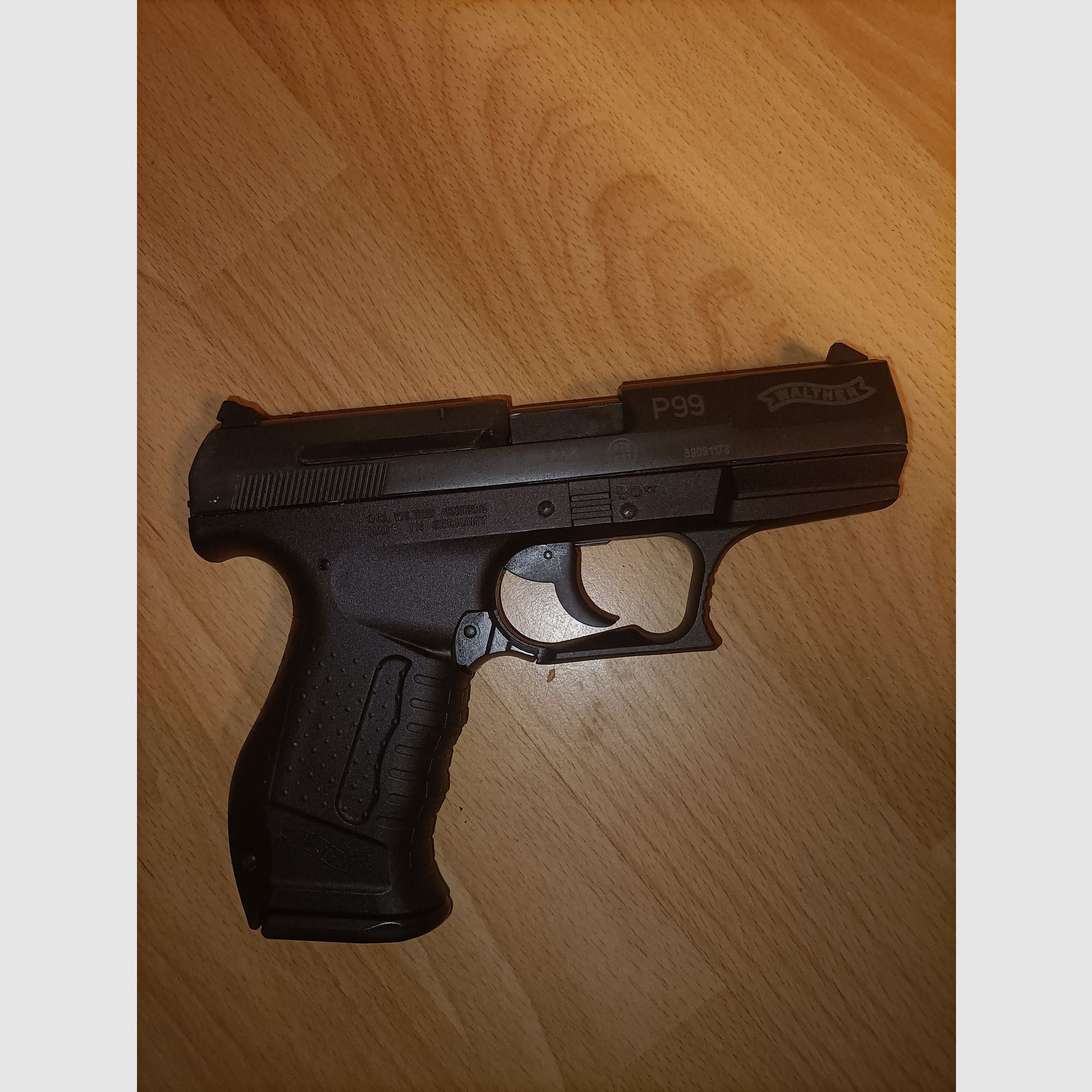 Walther P99 
