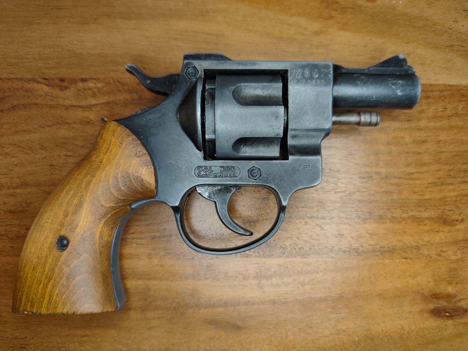 ME Jaguar 80 revolver 9mm + gas cartridges and leather shoulder holster