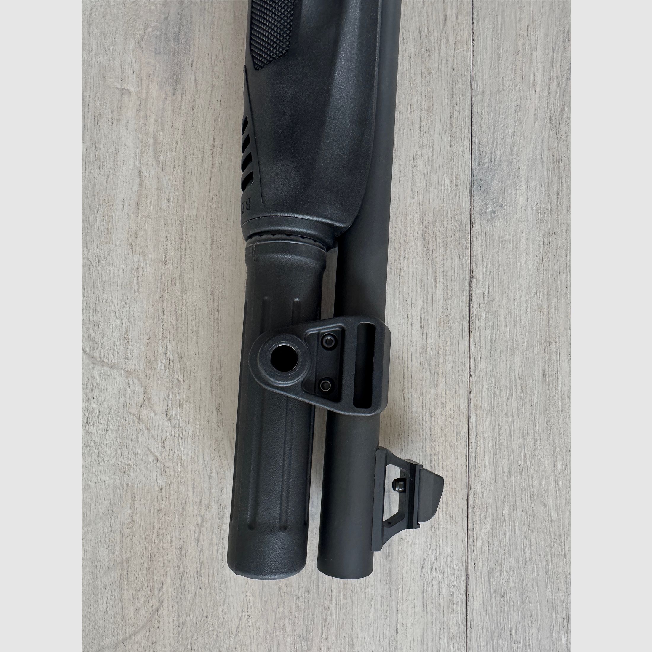 Beretta 1301 MESA Tactical USA Special model with pistol grip, 12/76 - Like new