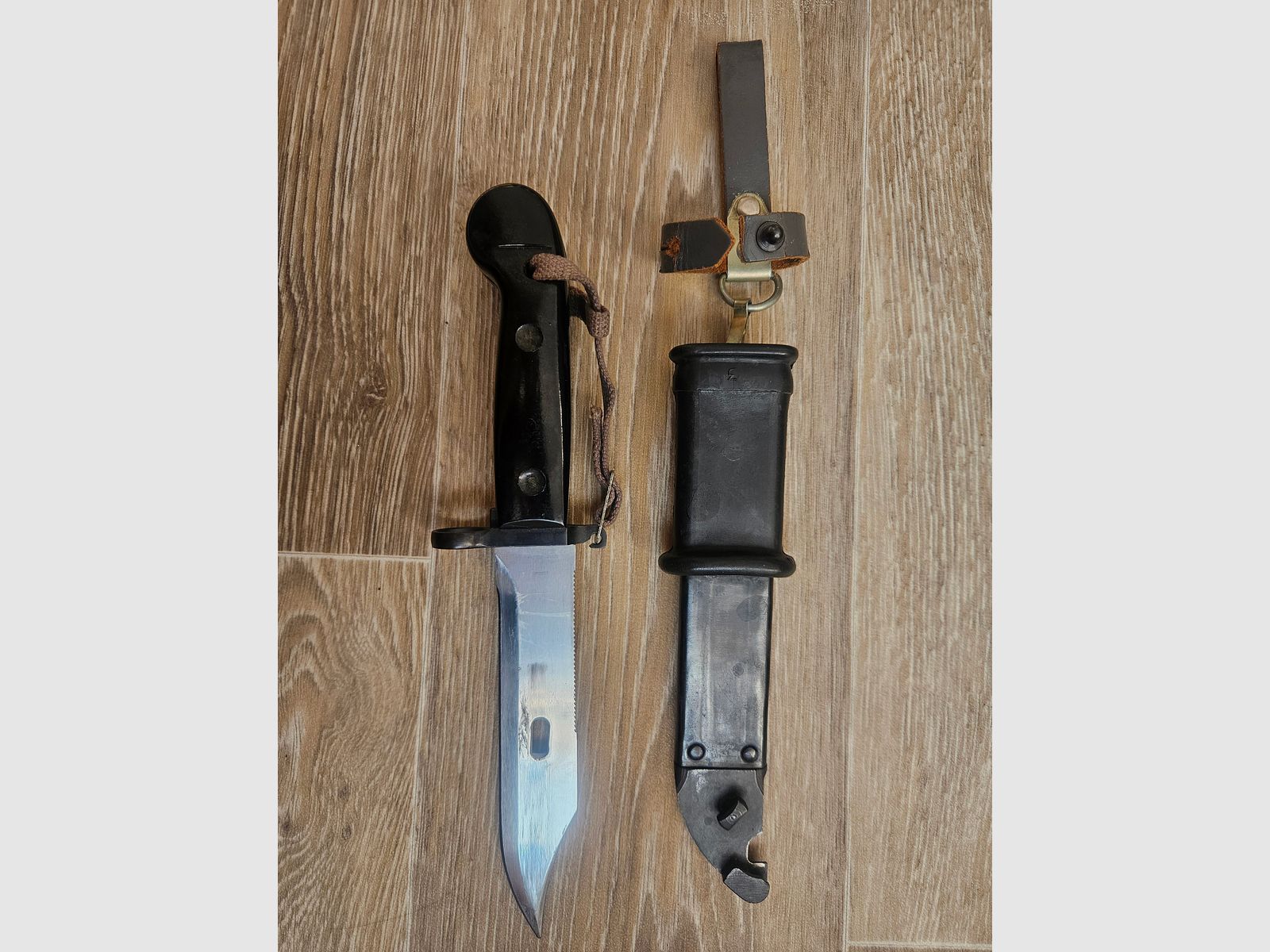 NVA DDR Bajonett AK47/74