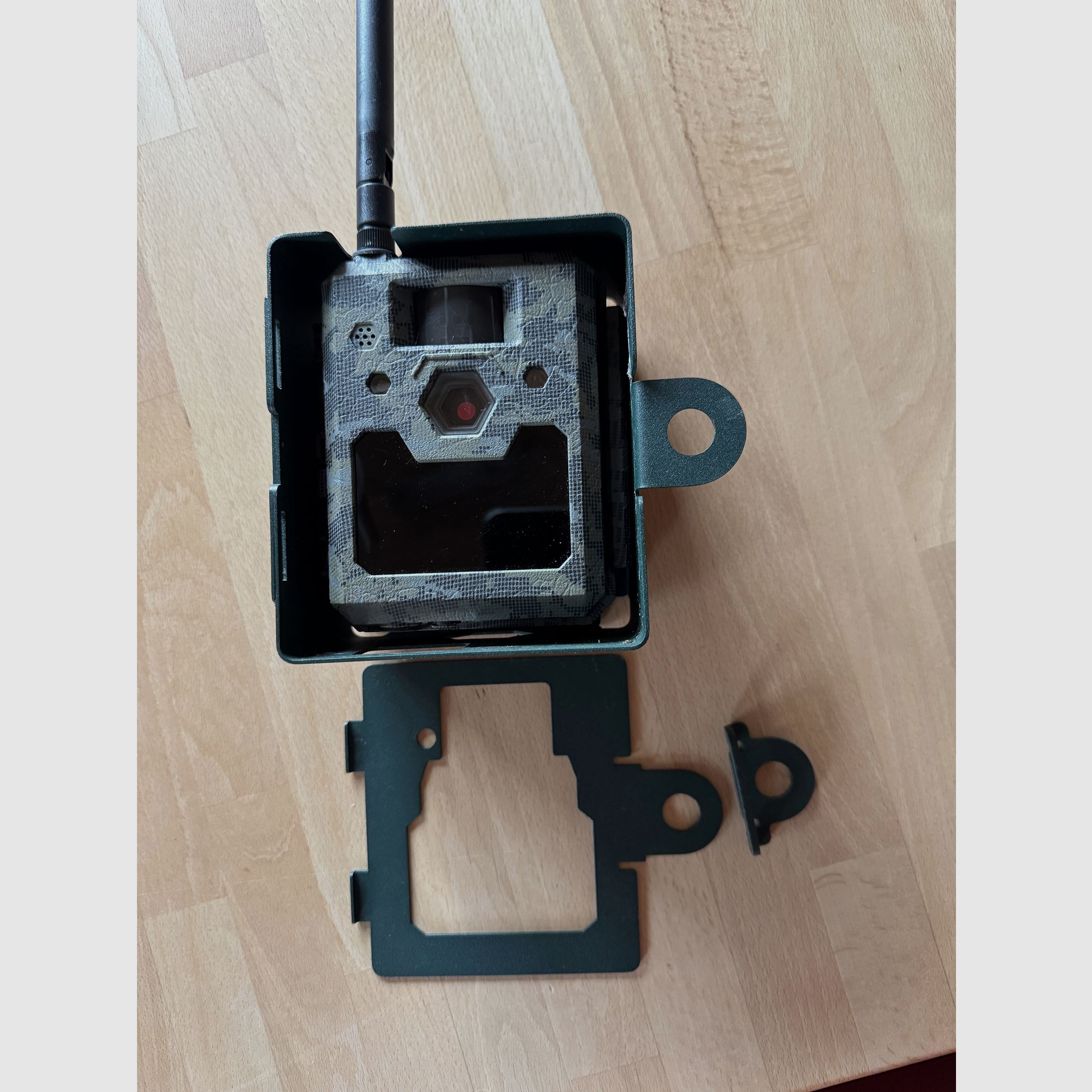 Icucam 5 4G/LTE with metal housing