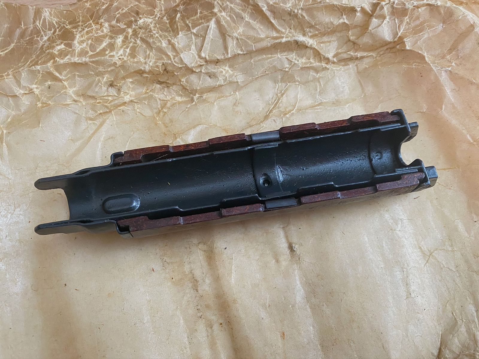 Upper handguard - complete VZ58 (vz.58), image 2 sur 2