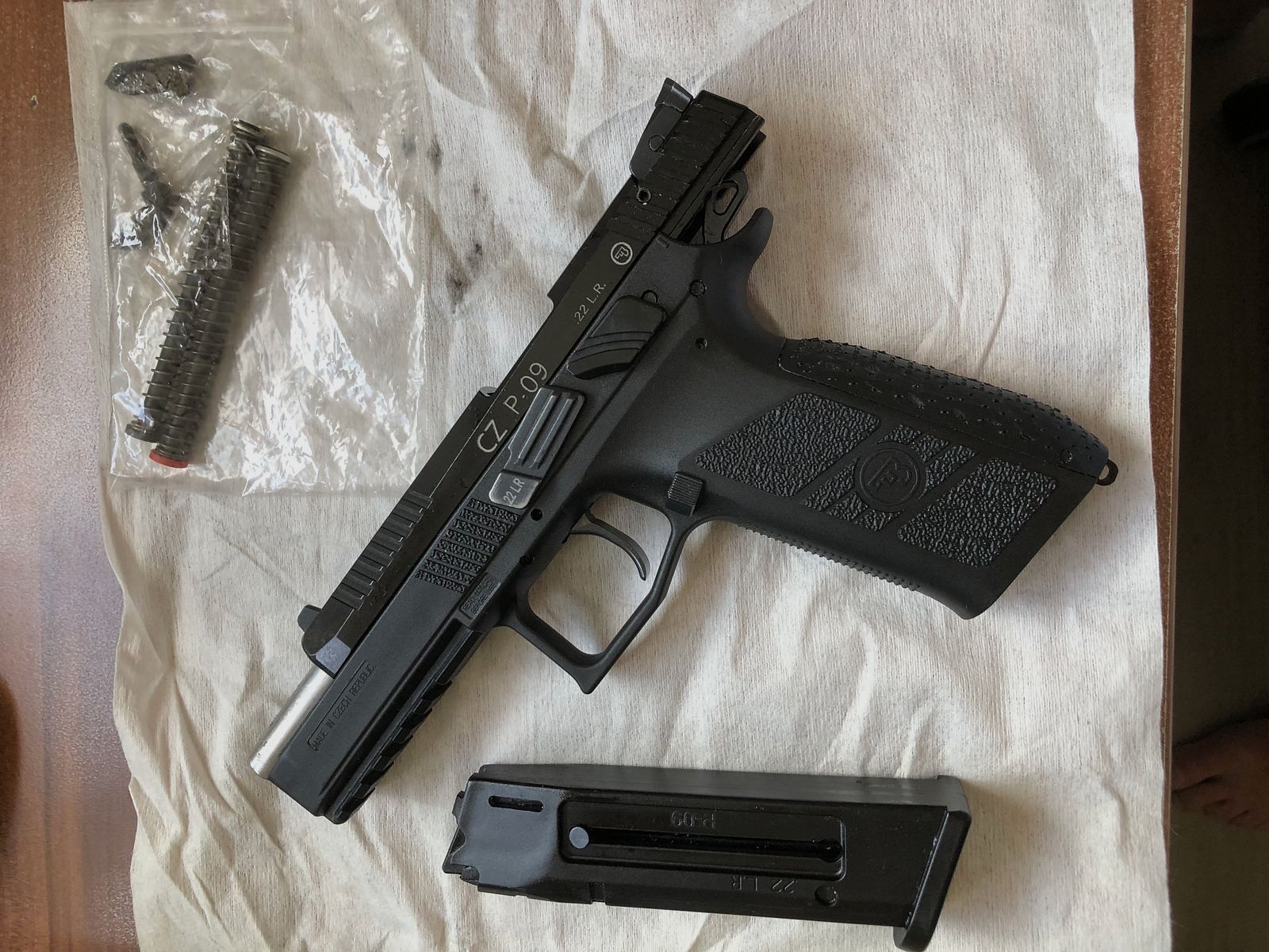 CZ P09 22 lfB inklusive 2 Magazine