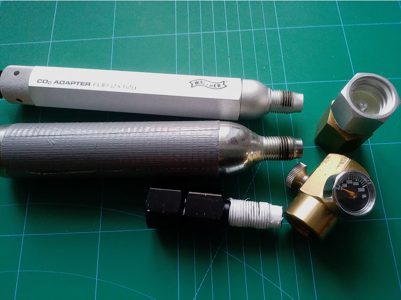 CO2 Adapter 88 Gramm + 12 Gramm Kartusche Adapter Soda Stream Airmagnum Gasflasche