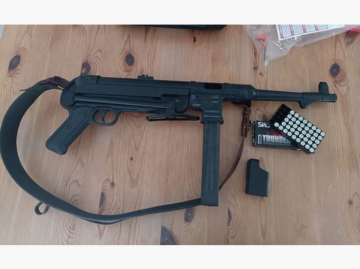 Schreckschusswaffe Maschinenpistole GSG MP40 mit Riemen