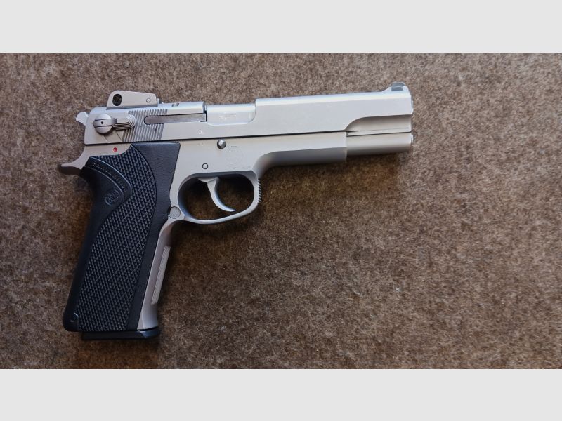 Pistole Smith & Wesson, Kal. .45 Auto