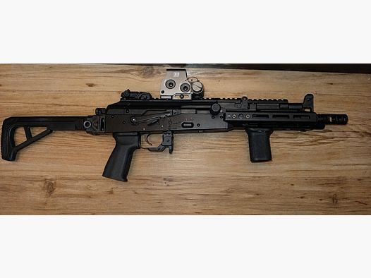Tokyo Marui AKX / 2x magazine / Reptilia pistol grip / charging handle