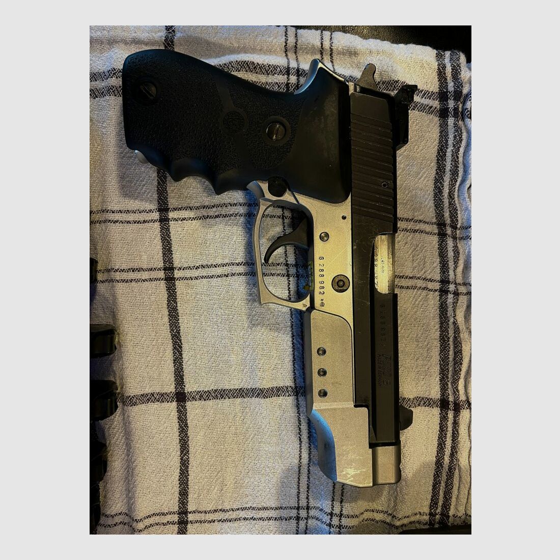 Sig Sauer P220S