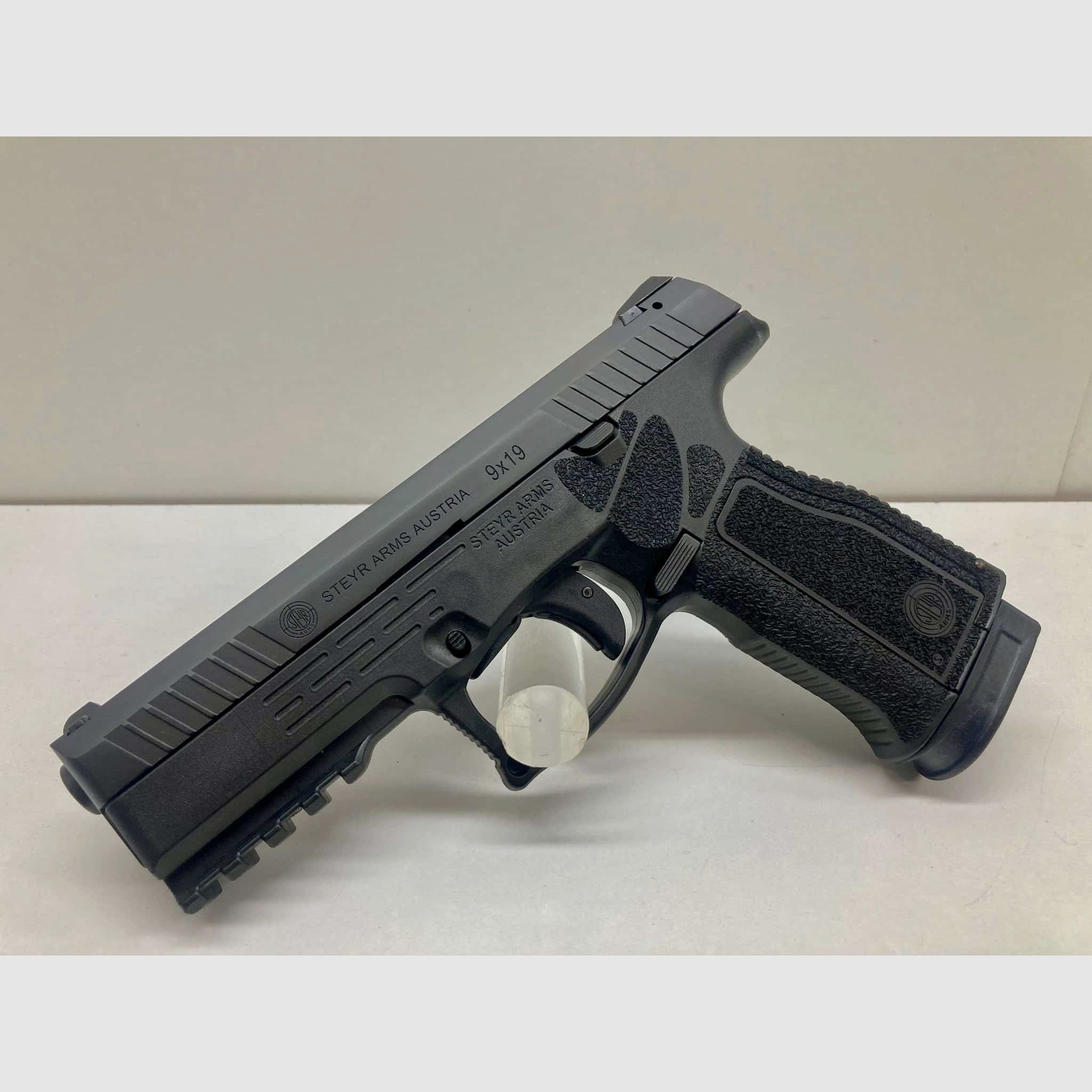 Pistolet STEYR L9-A2 MF, zdjęcie 6 z 6