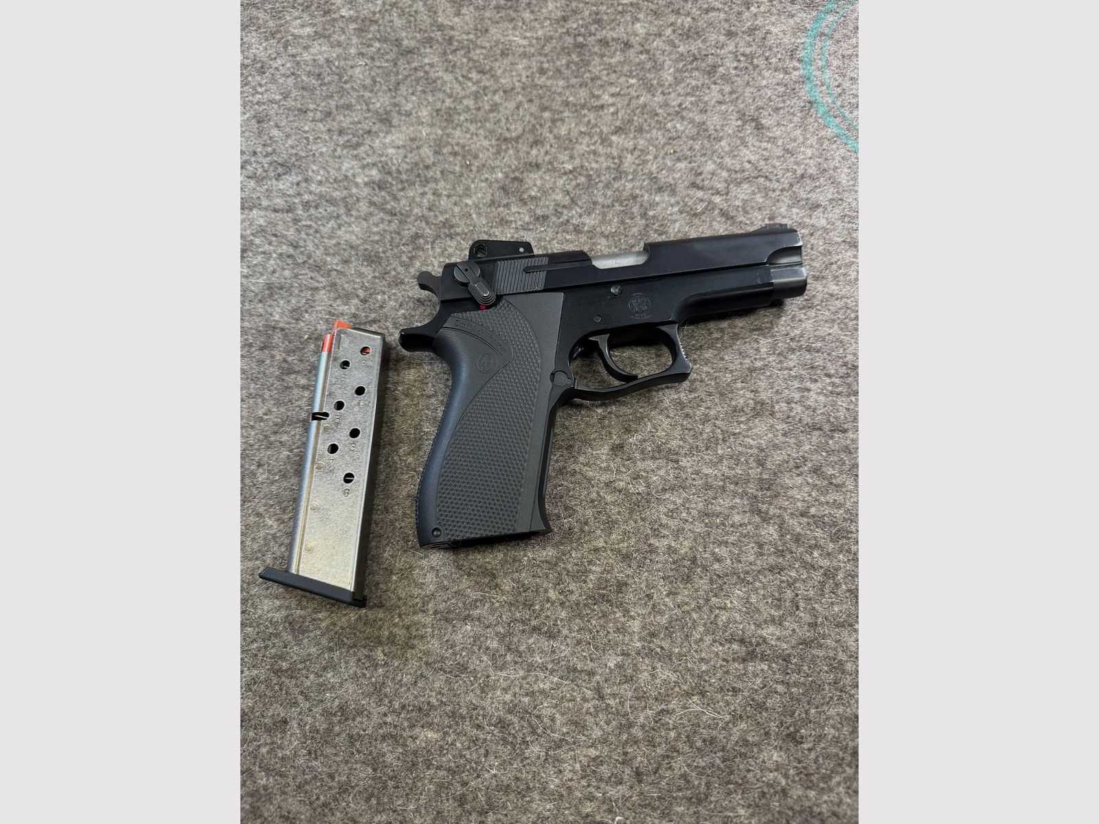 Selbstladepistole  S & W  9mmLuger Modell 3904 gebraucht