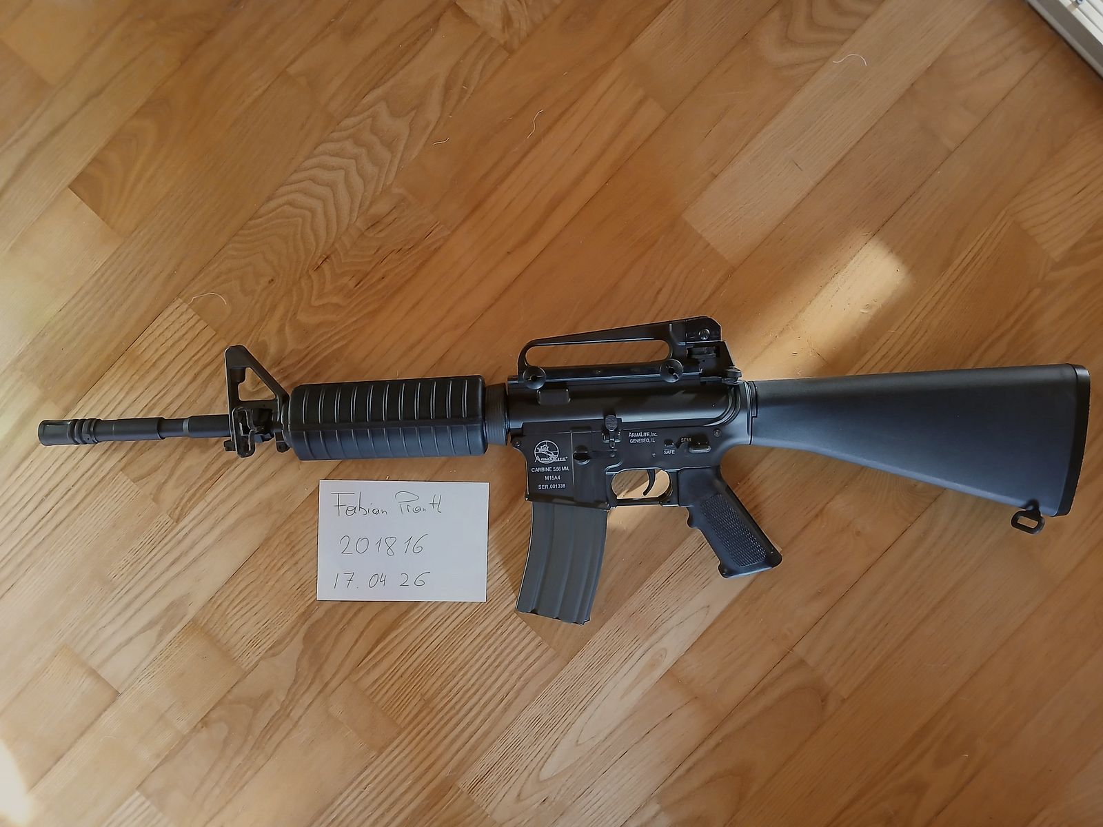 M4 (AEG) + accesorios