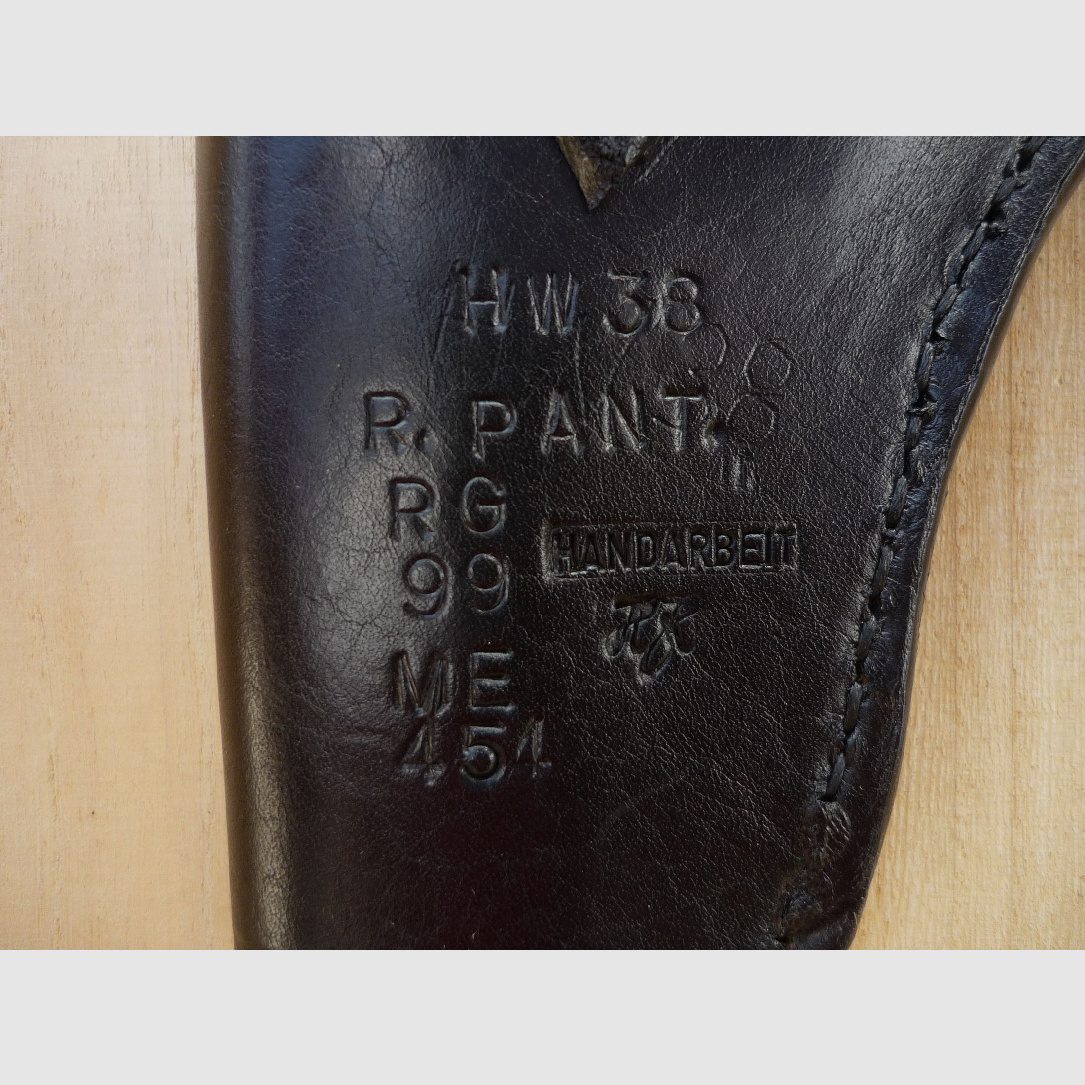 HKDesign Holster Art. No. 002: Simple holster with safety strap - for HW 38 and others, see photos - for right-handed users