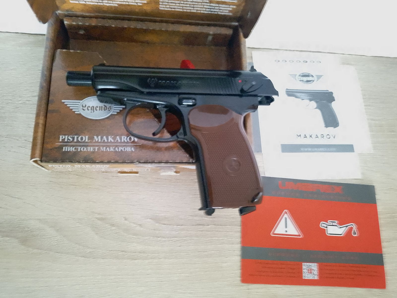 Makarov  CO 2  Pistole
