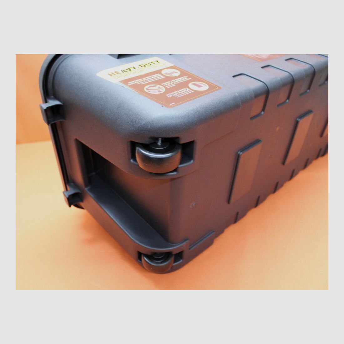 Plano Plano Grote Sporters Zwarte Koffer met Wielen: Gereedschapskist Polymer zwart ca. 96/46/36cm