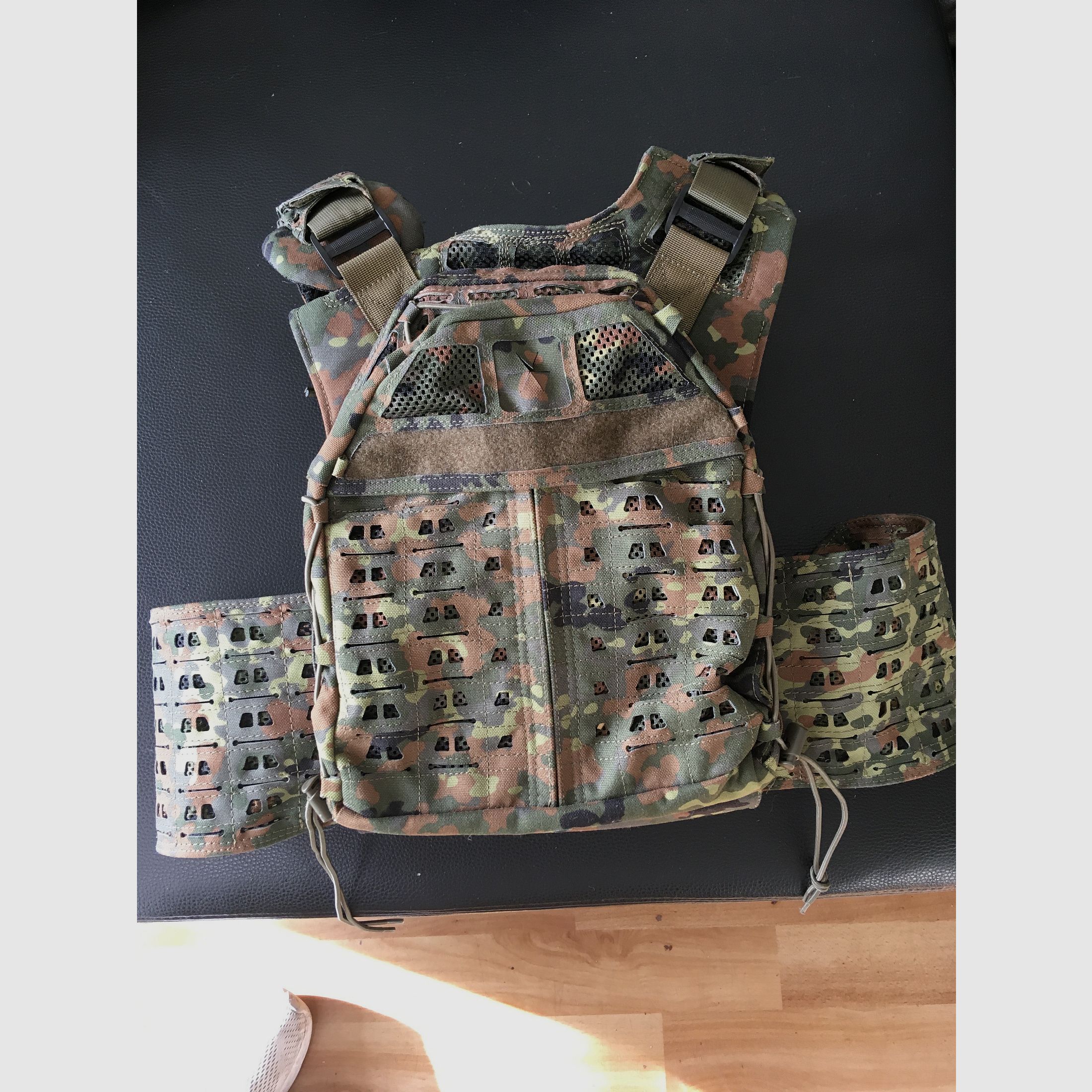 SSG10 A1 más accesorios y SSE 18 accesorios nuevos valor aproximadamente 850€