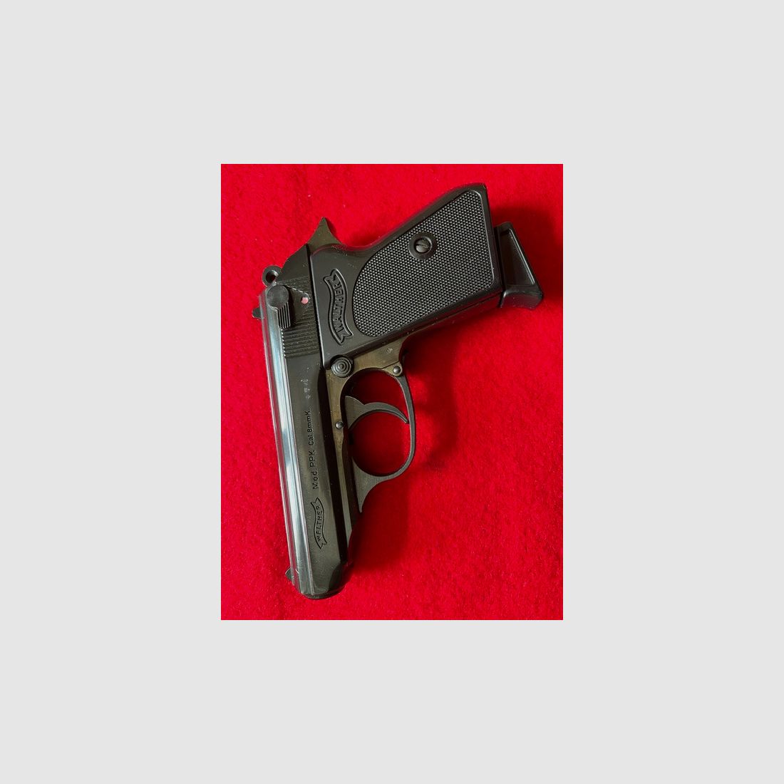 WALTHER PPK 8mm blank firing pistol